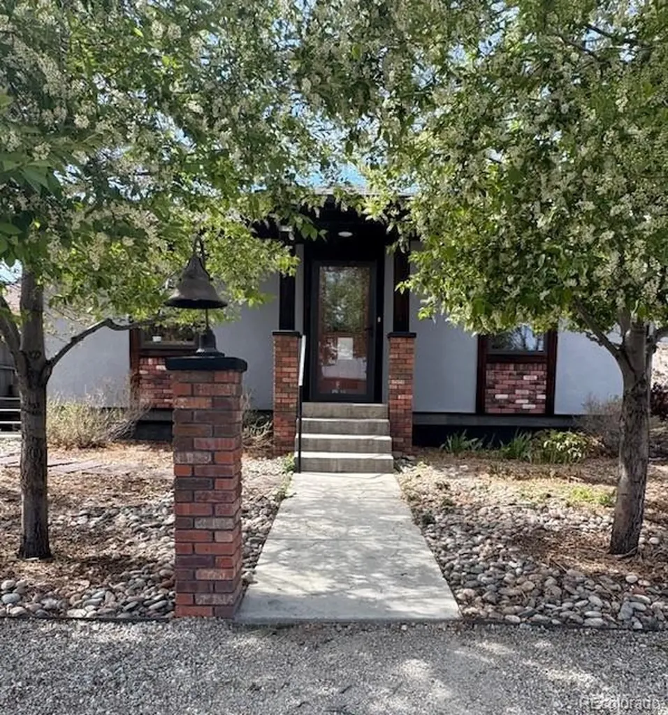 1302 I Street Salida CO 81201