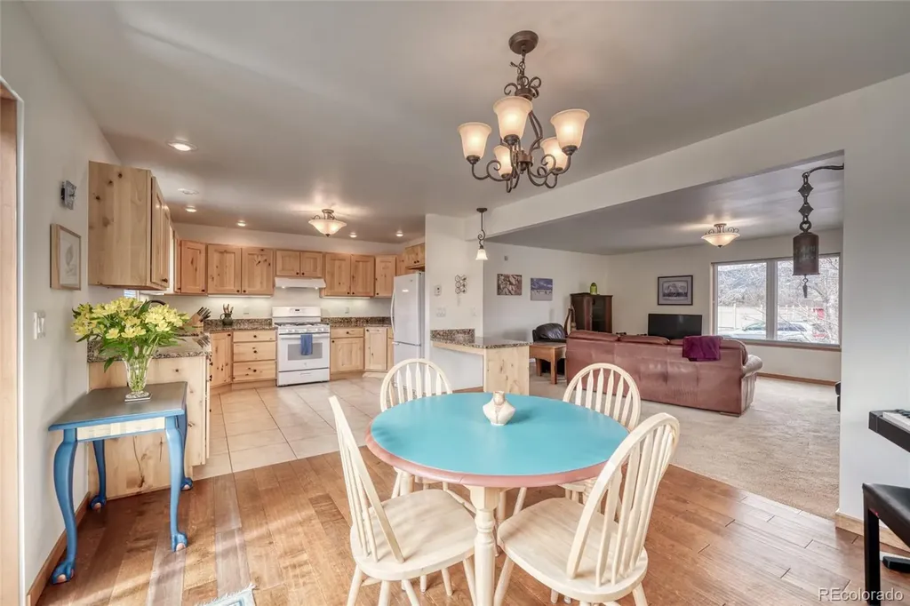 1302 I Street Salida CO 81201