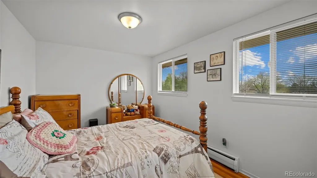 17 Clover Circle Colorado Springs CO 80906