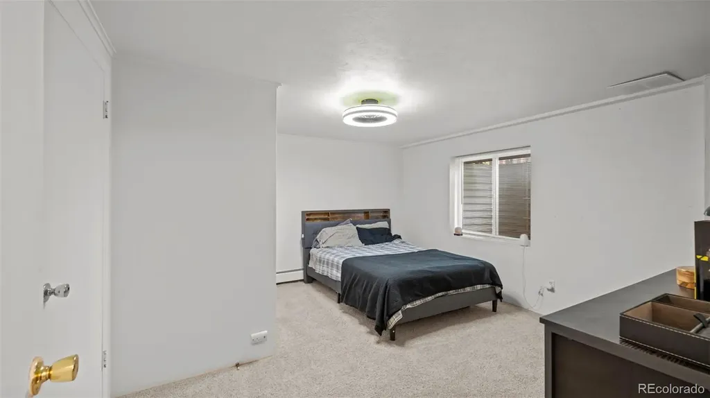 17 Clover Circle Colorado Springs CO 80906