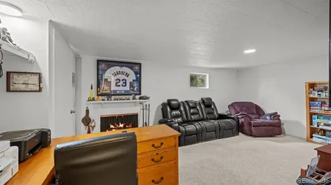 17 Clover Circle Colorado Springs CO 80906
