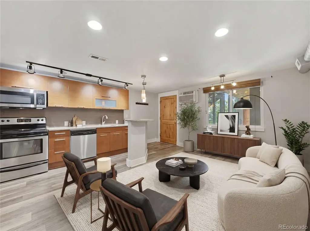 195 S Pennsylvania Street Denver CO 80209