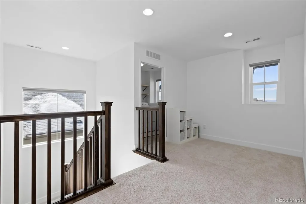664 N Yantley Street Aurora CO 80018