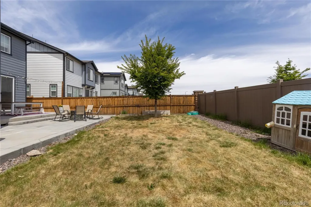 664 N Yantley Street Aurora CO 80018