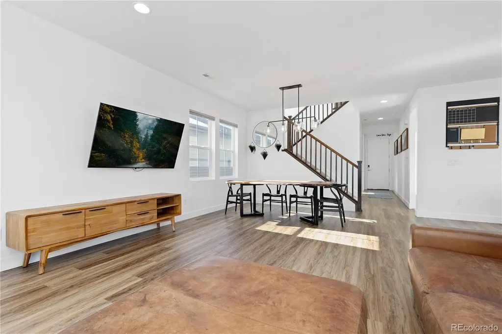 664 N Yantley Street Aurora CO 80018