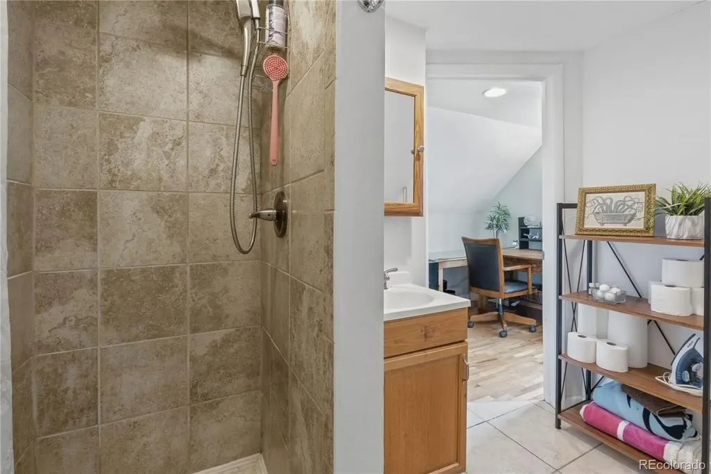 1850 S Raritan Street Denver CO 80223