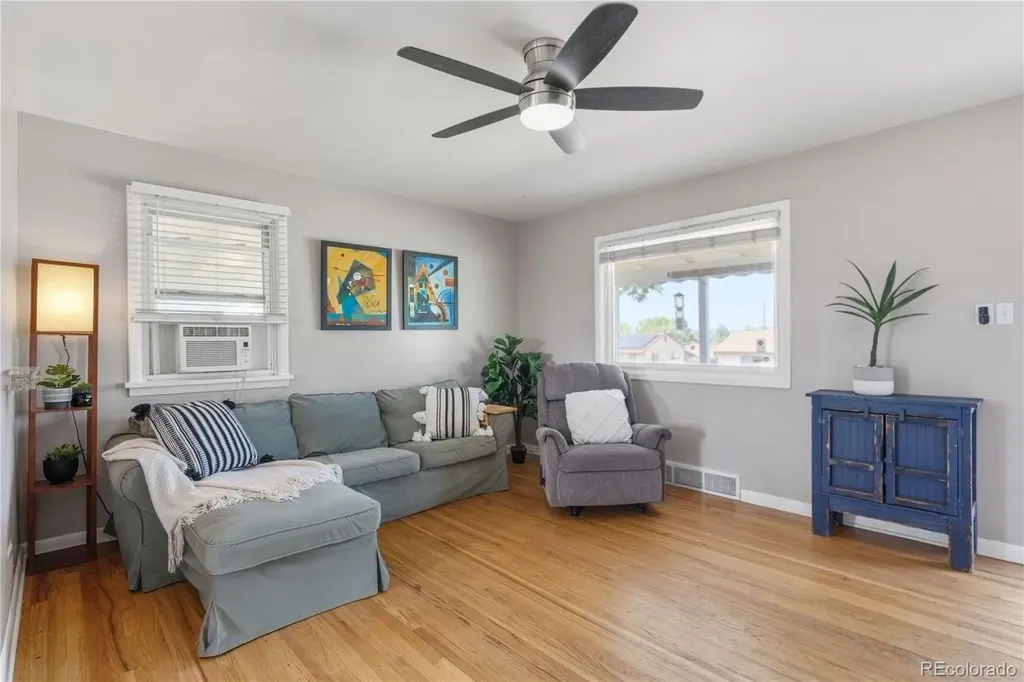 1850 S Raritan Street Denver CO 80223