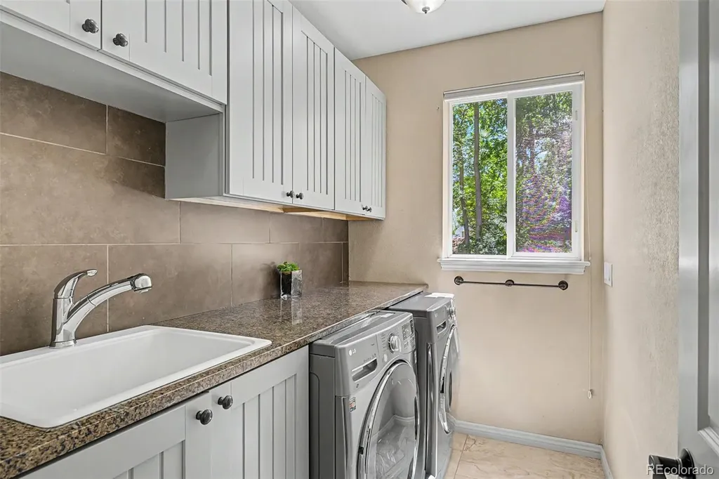 1284 Elder Avenue Boulder CO 80304