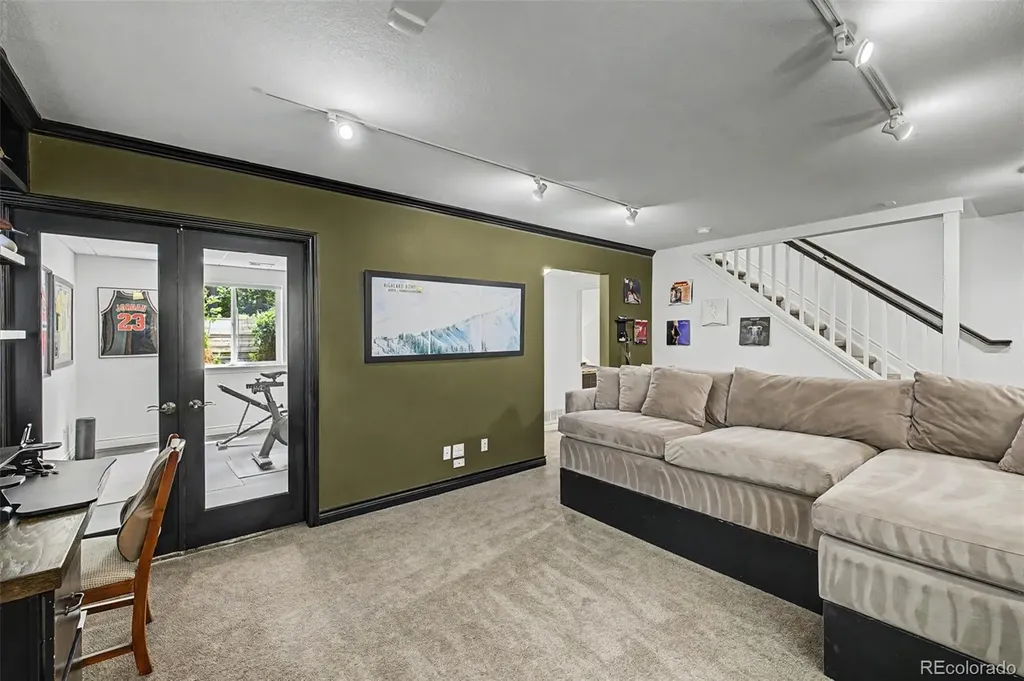 1284 Elder Avenue Boulder CO 80304