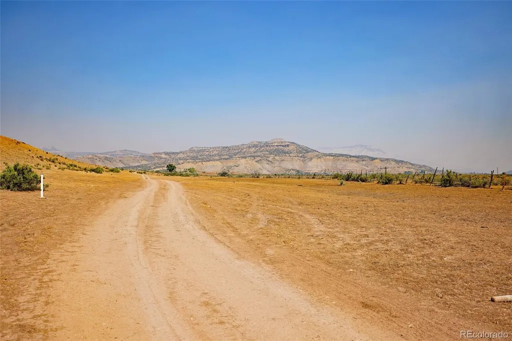 000 44 Road De Beque CO 81630