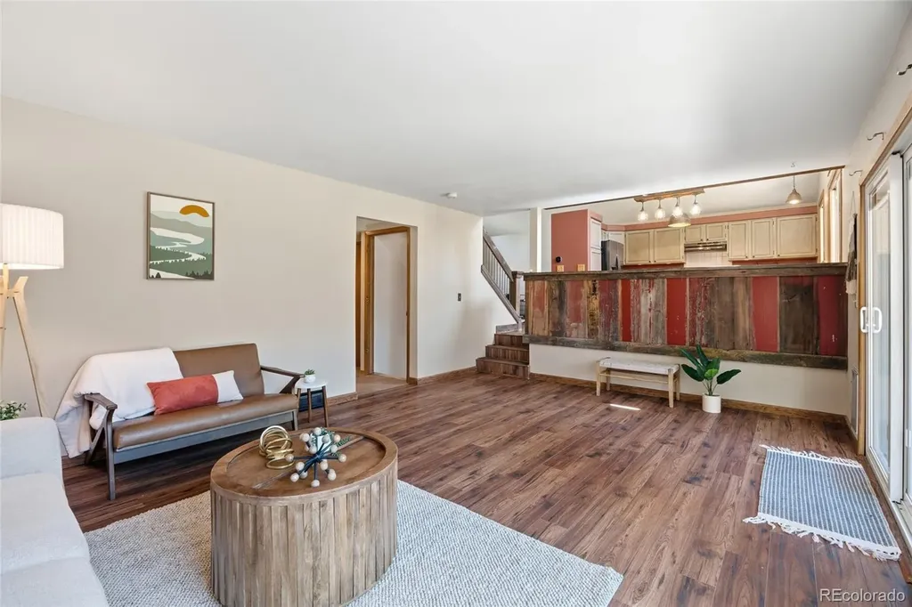 2201 Stuart Street Longmont CO 80501