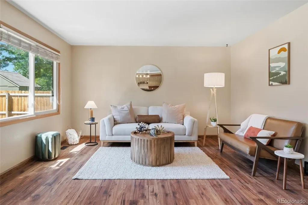 2201 Stuart Street Longmont CO 80501