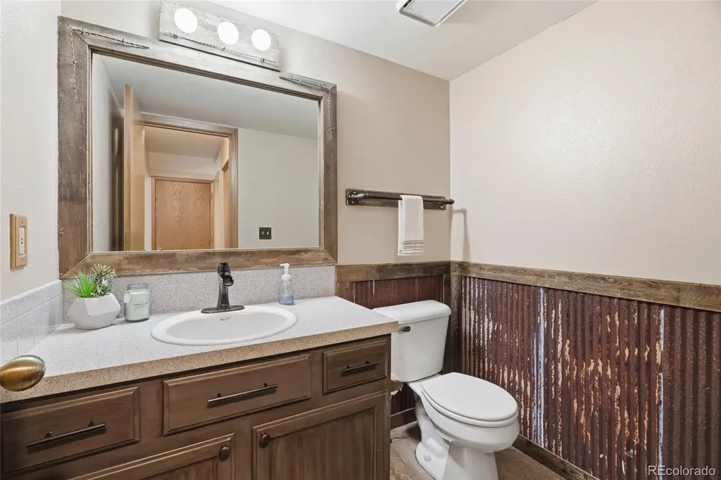 2201 Stuart Street Longmont CO 80501