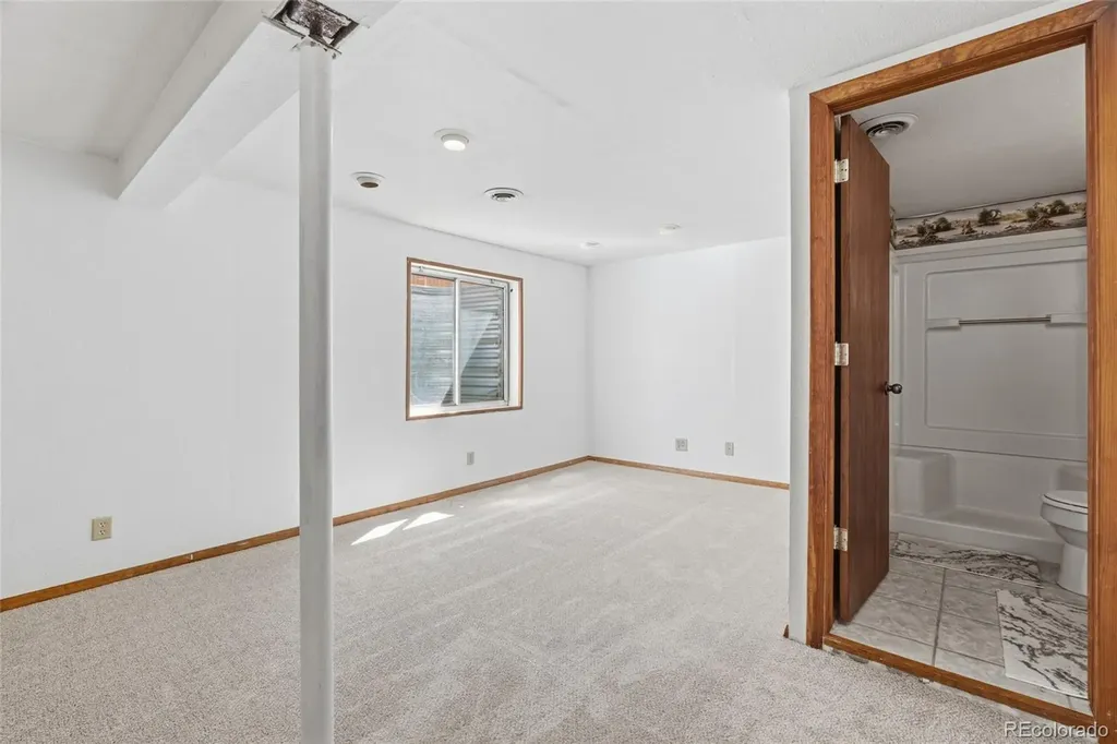 2201 Stuart Street Longmont CO 80501