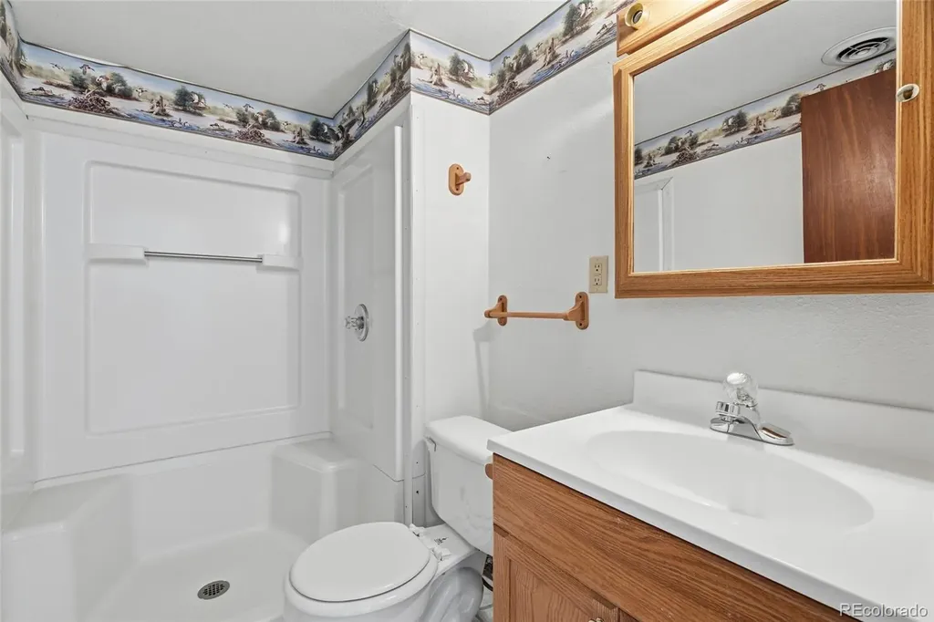 2201 Stuart Street Longmont CO 80501