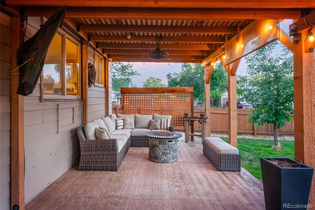 2201 Stuart Street Longmont CO 80501