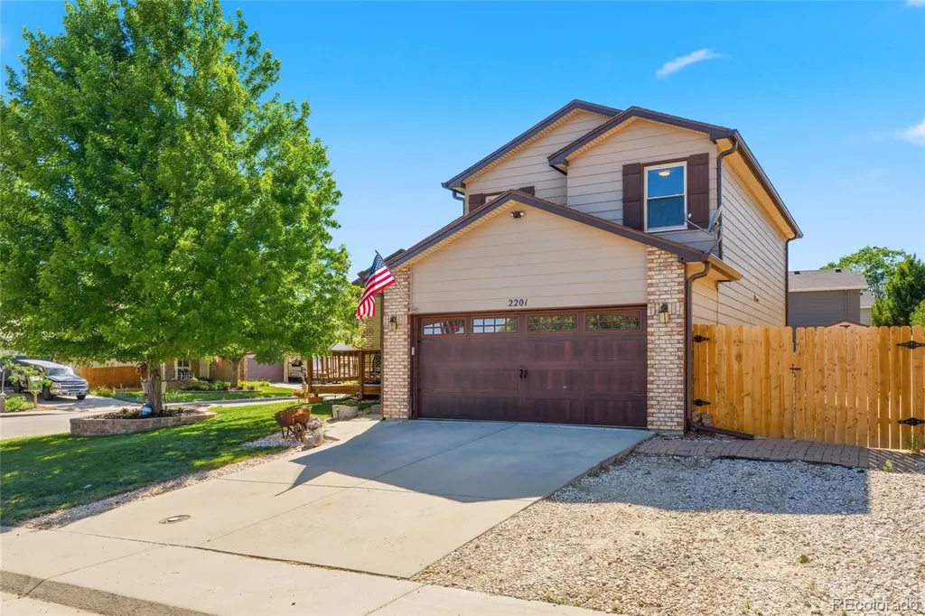 2201 Stuart Street Longmont CO 80501