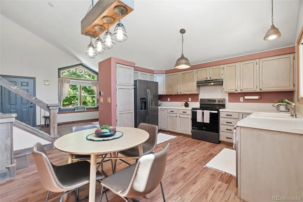 2201 Stuart Street Longmont CO 80501