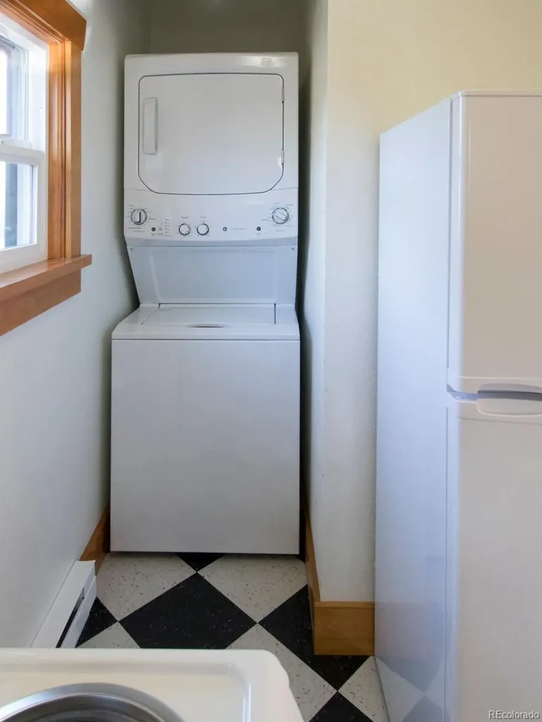 102 Holly Street Colorado Springs CO 80904