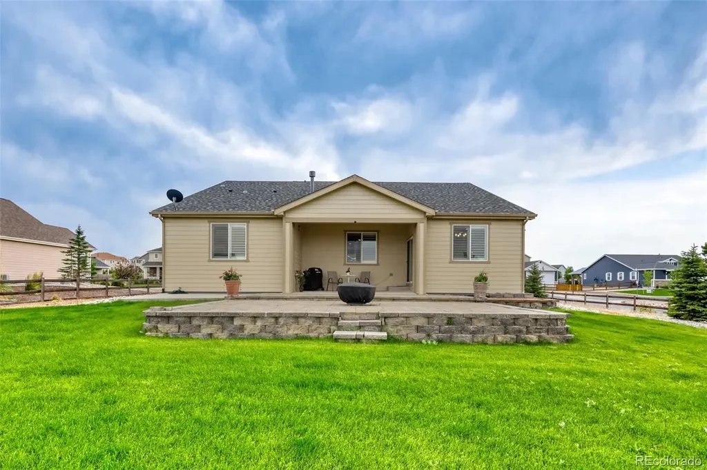 5599 En Joie Place Elizabeth CO 80107