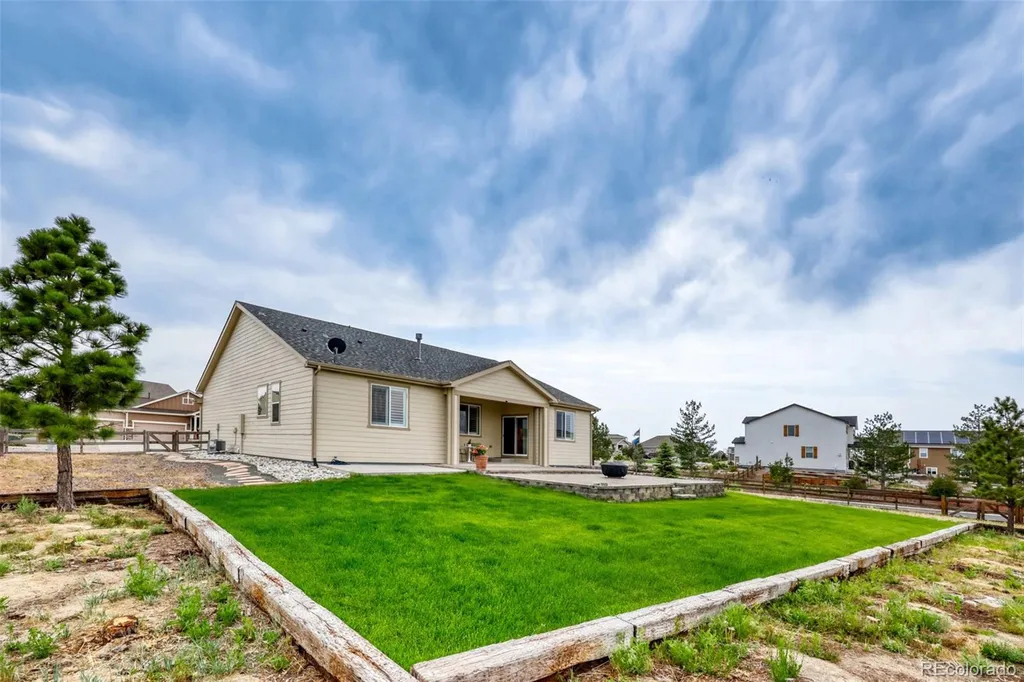 5599 En Joie Place Elizabeth CO 80107