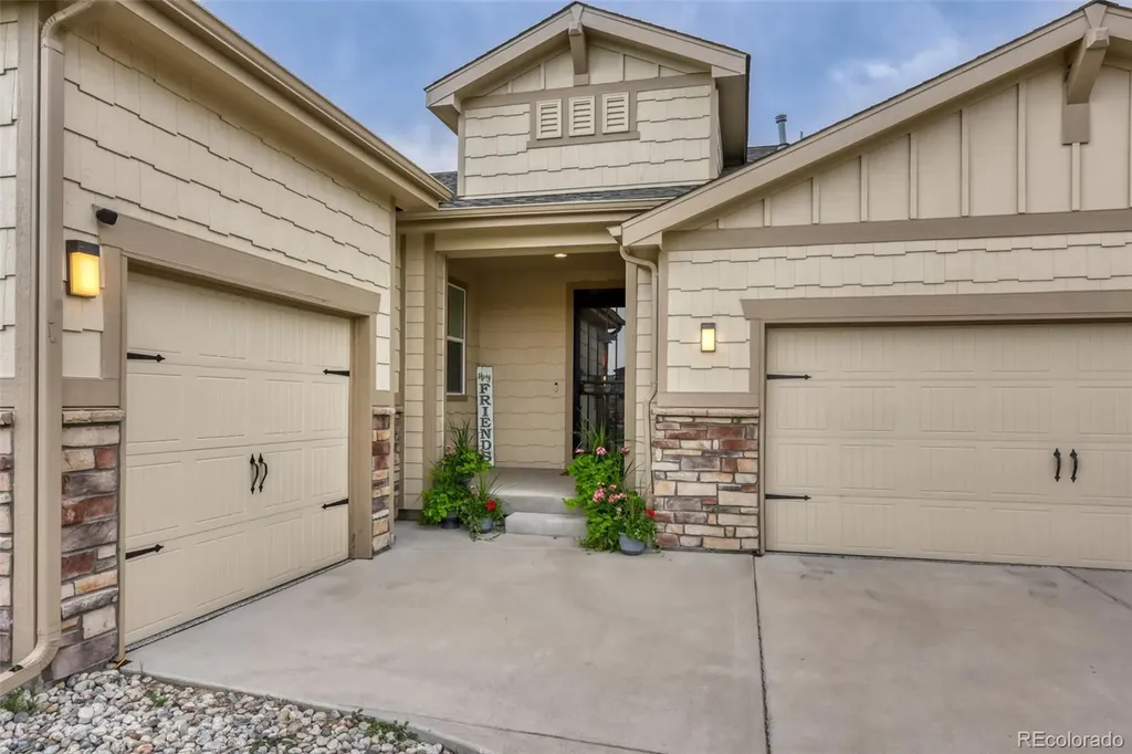 5599 En Joie Place Elizabeth CO 80107