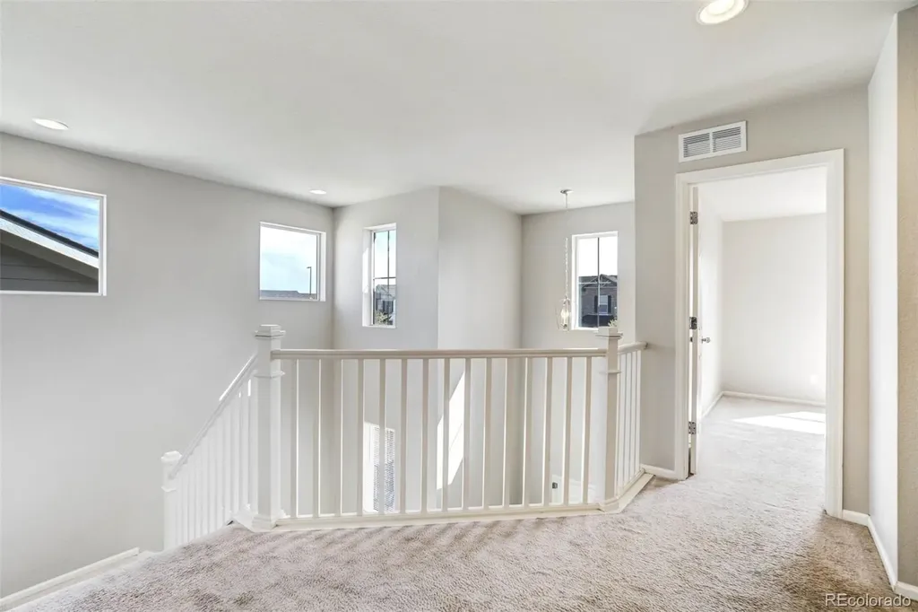 4709 Helena Street Denver CO 80239