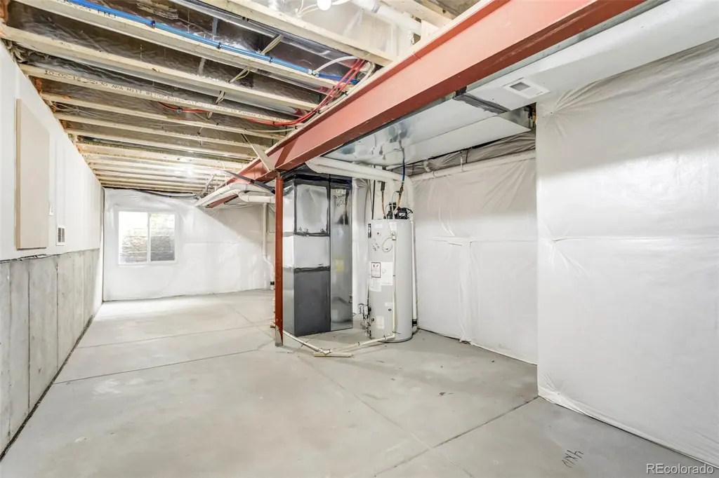 4709 Helena Street Denver CO 80239