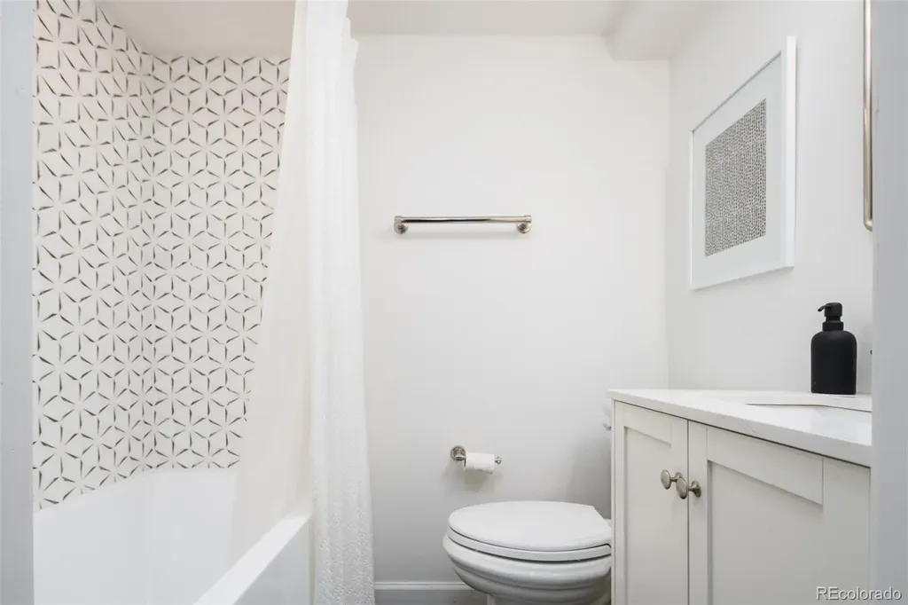 457 Elm Street Denver CO 80220