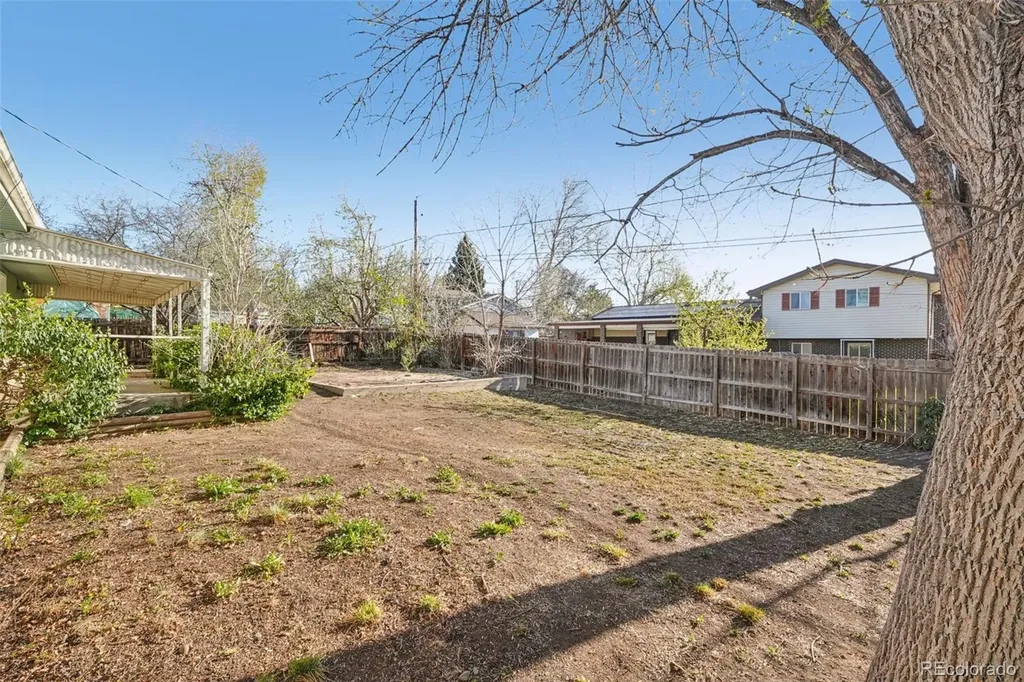 7064 Ingalls Court Arvada CO 80003