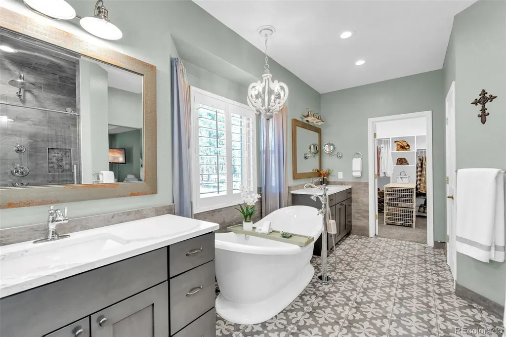 4745 Cheyenne Drive Larkspur CO 80118