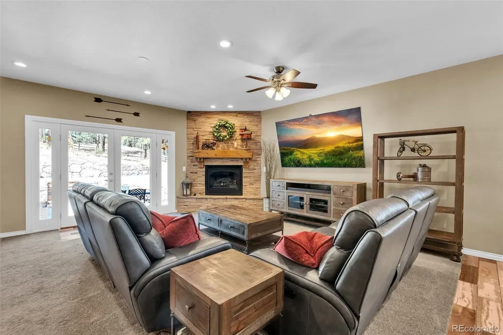 4745 Cheyenne Drive Larkspur CO 80118