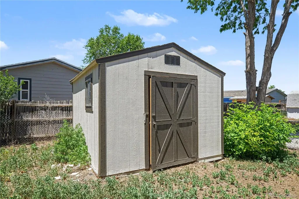 1108 Glen Dale Court Dacono CO 80514