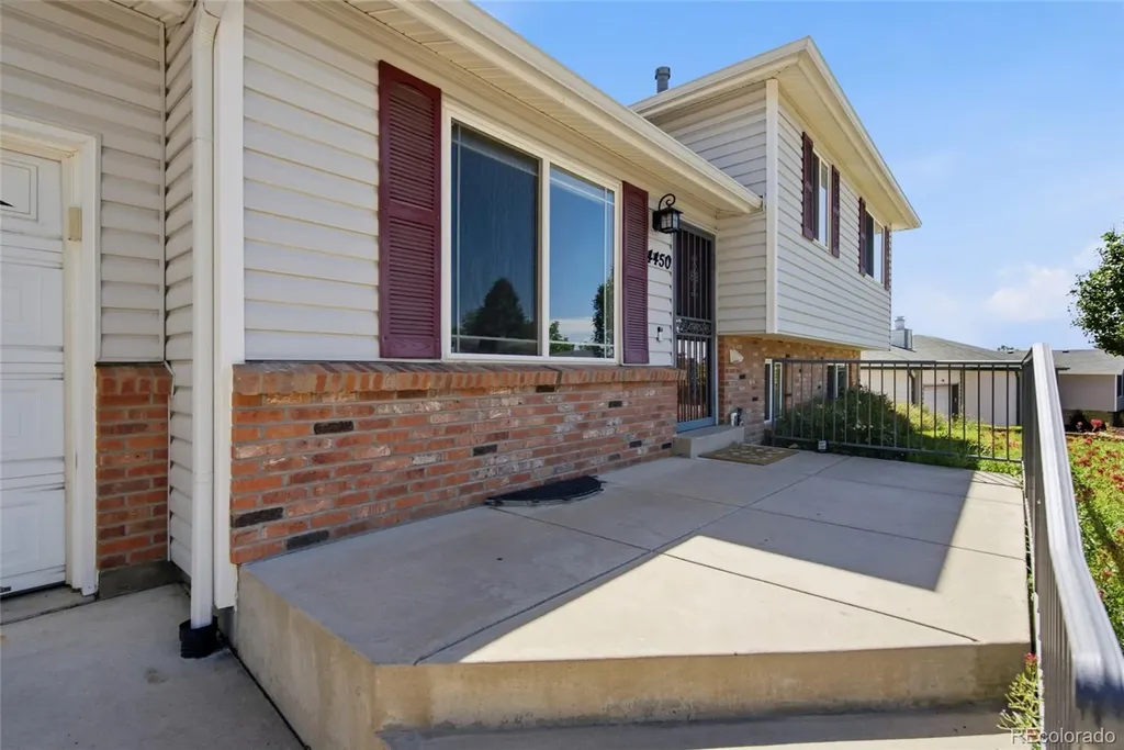 4450 S Braun Court Morrison CO 80465