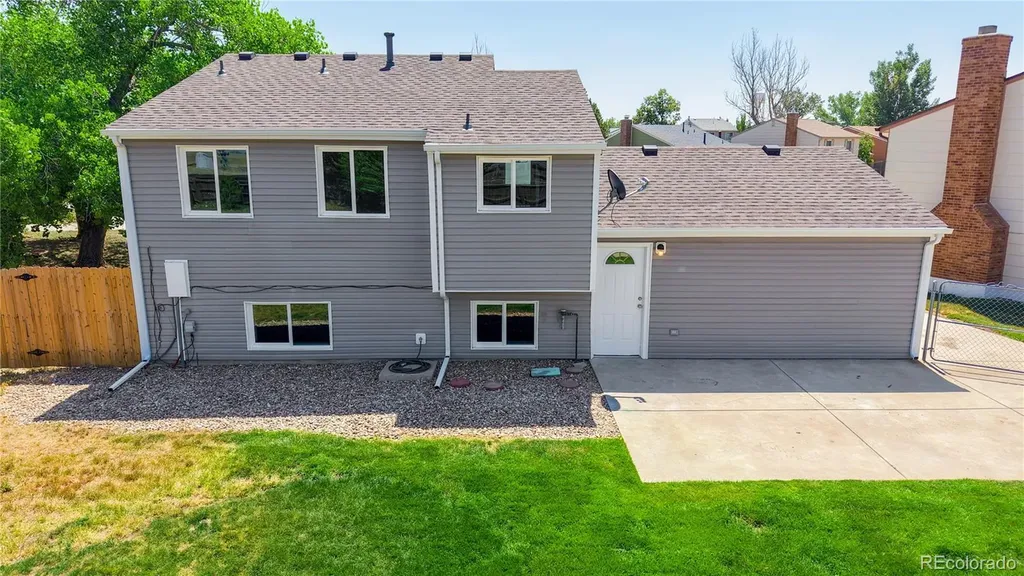 113 Madison Drive Bennett CO 80102