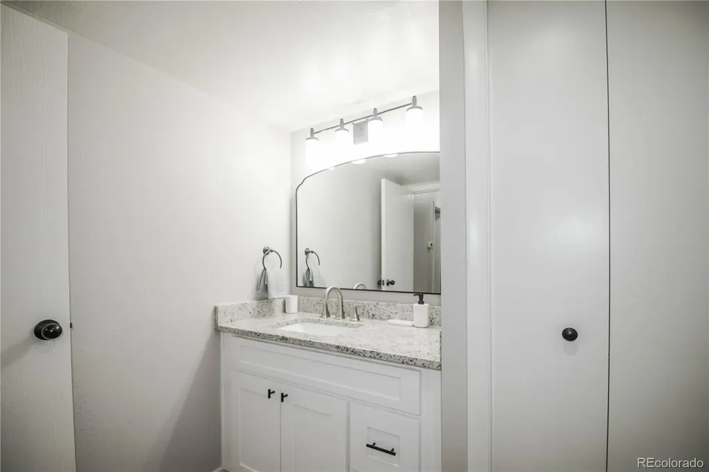 14226 E 1st Drive Aurora CO 80011