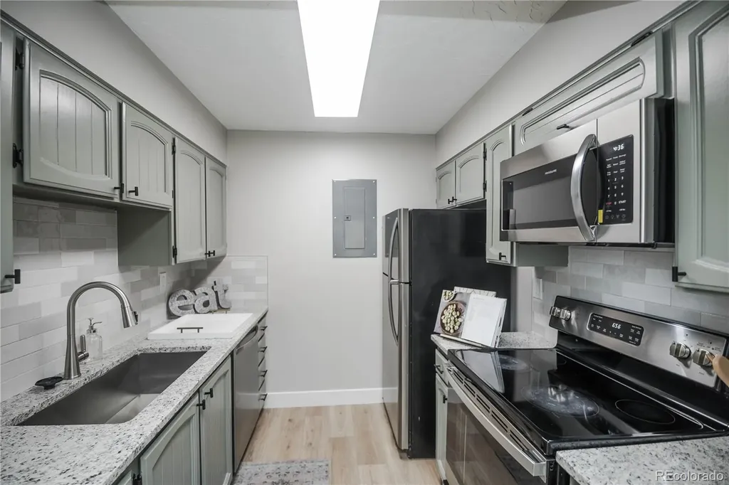 14226 E 1st Drive Aurora CO 80011