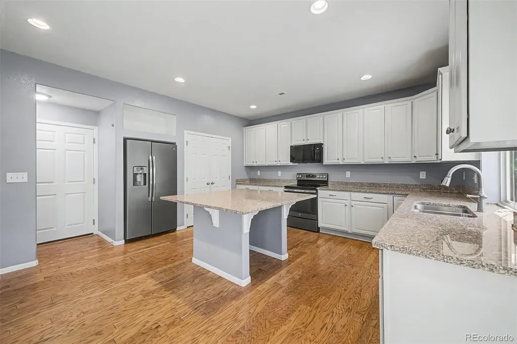 10537 Racine Way Commerce City CO 80022