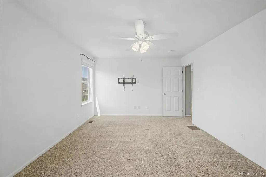 10537 Racine Way Commerce City CO 80022