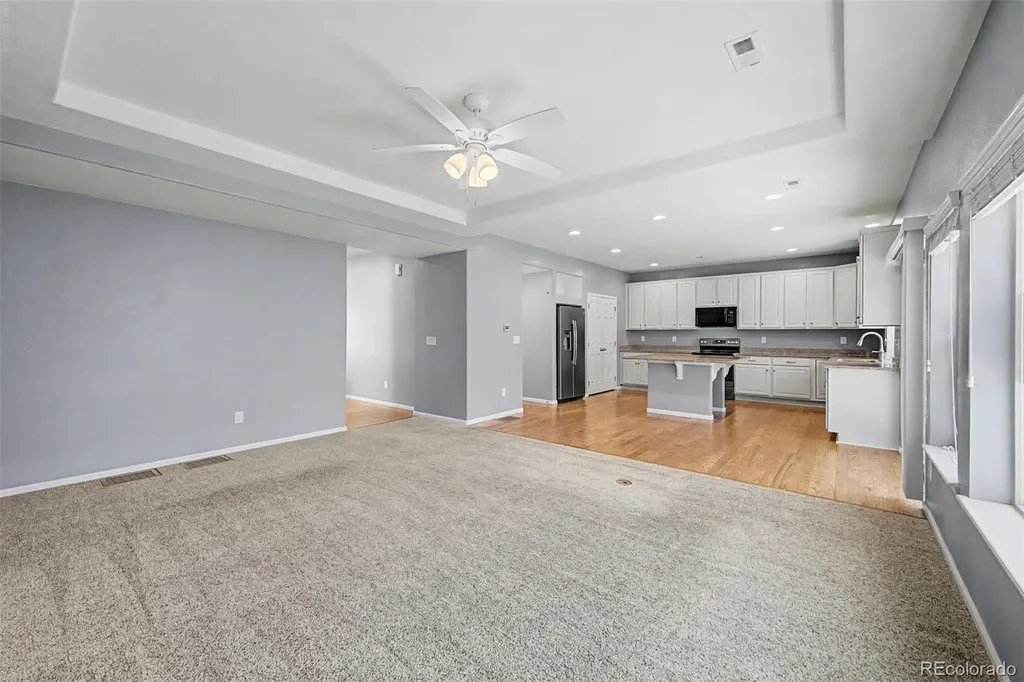 10537 Racine Way Commerce City CO 80022