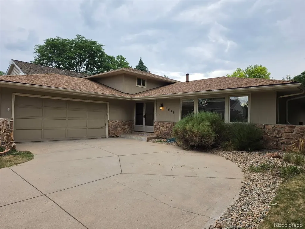 6689 E Heritage Pl N Englewood CO 80111