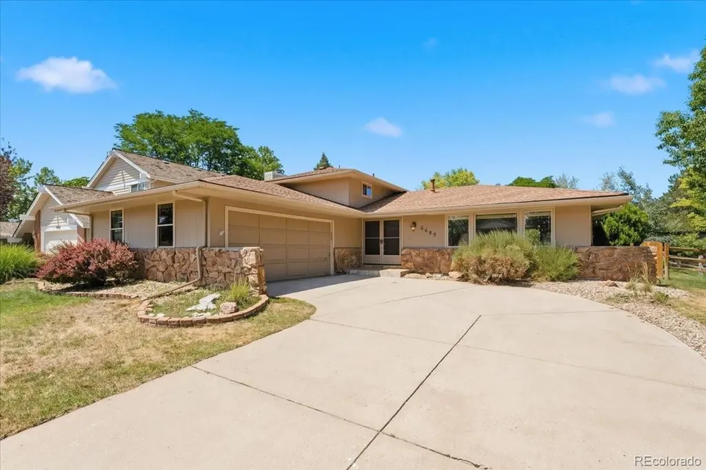 6689 E Heritage Pl N Englewood CO 80111