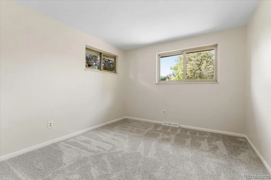 6689 E Heritage Pl N Englewood CO 80111