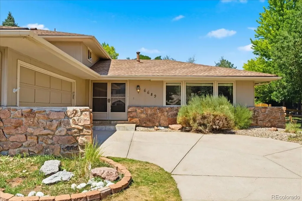 6689 E Heritage Pl N Englewood CO 80111