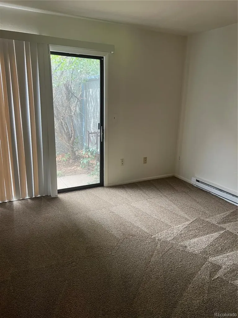 2458 S Victor Street Aurora CO 80014