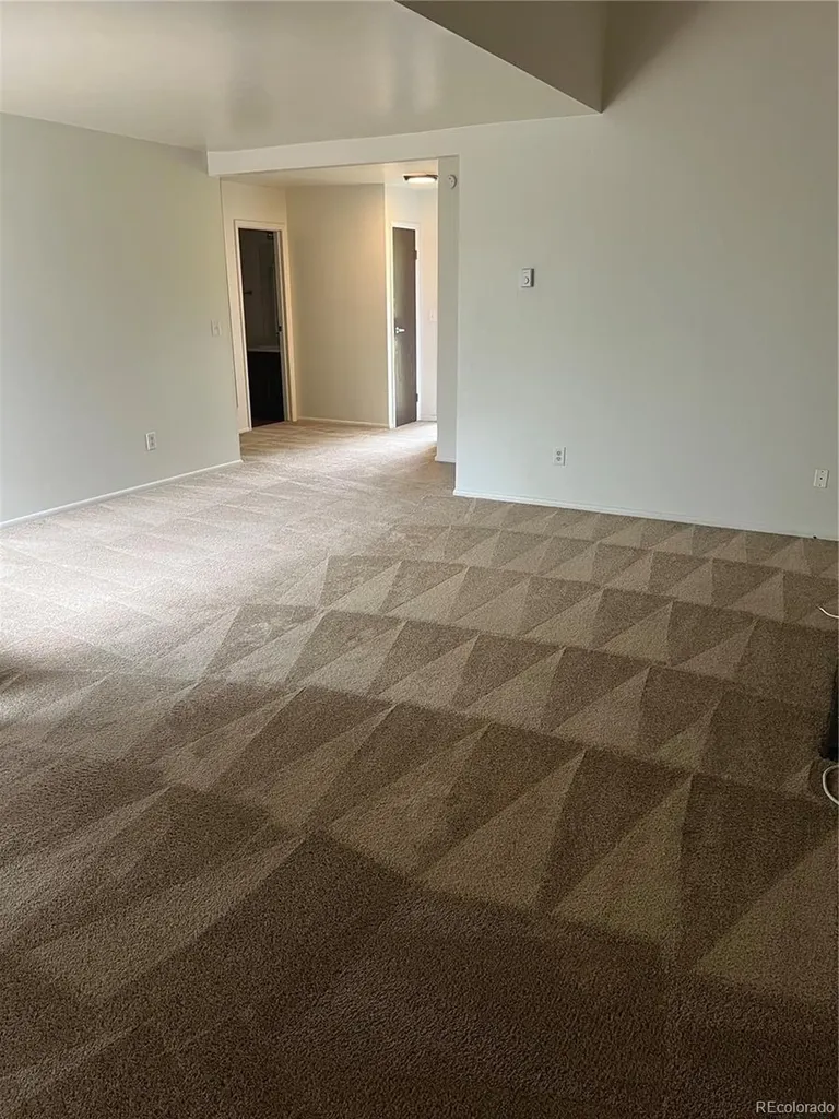 2458 S Victor Street Aurora CO 80014
