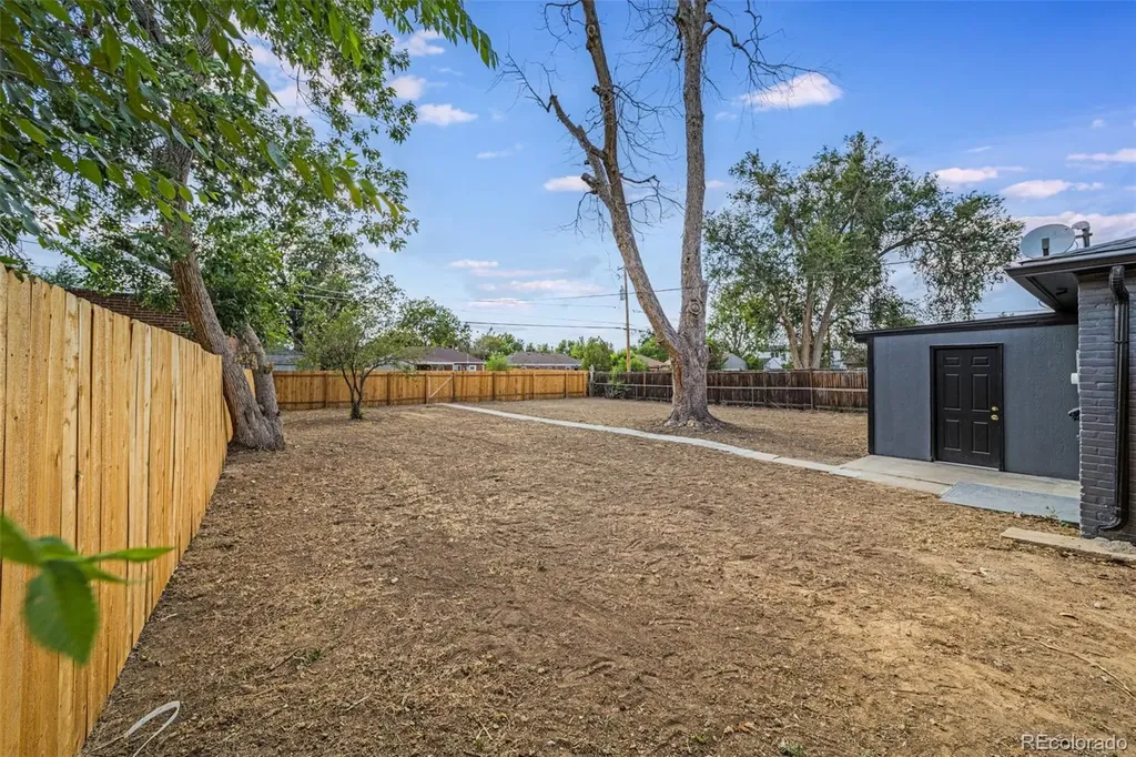 2921 Jasmine Street Denver CO 80207