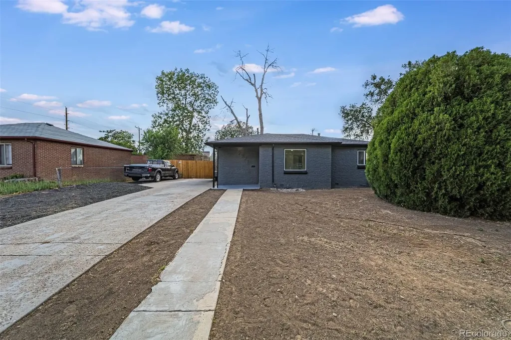 2921 Jasmine Street Denver CO 80207
