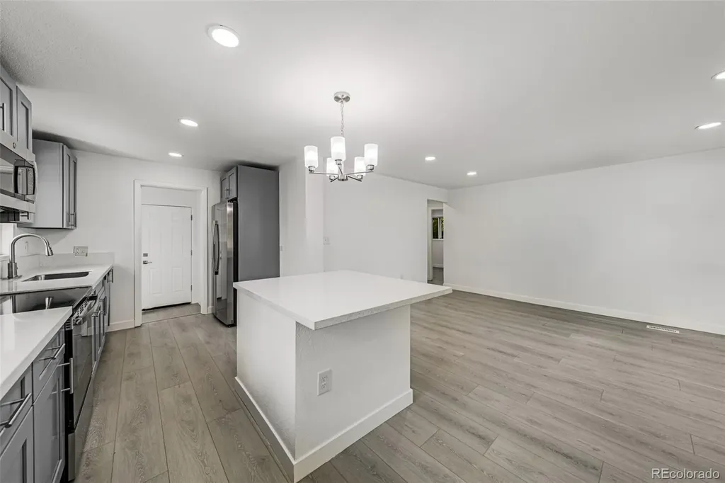2921 Jasmine Street Denver CO 80207