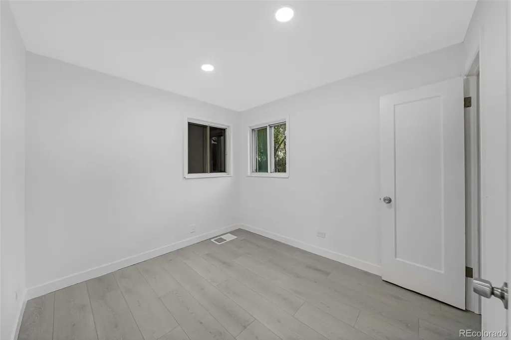 2921 Jasmine Street Denver CO 80207